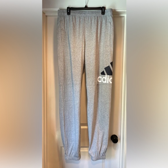 ESSENTIAL LOGO TRACK PANT - GREY main image 0